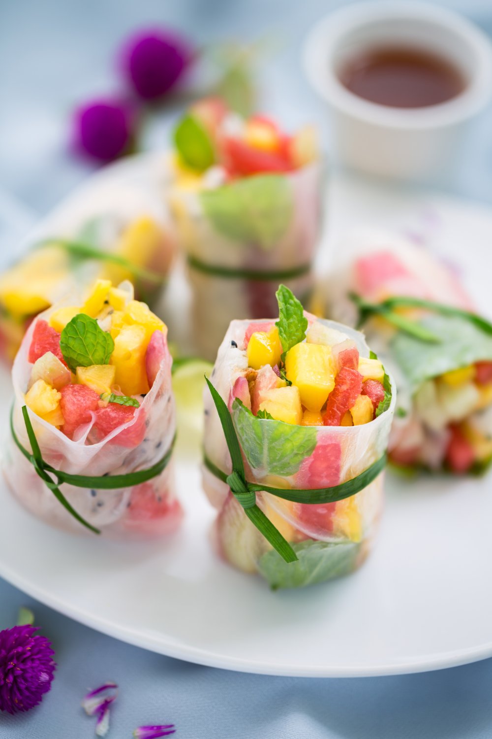 Vietnamese springrolls met fruit