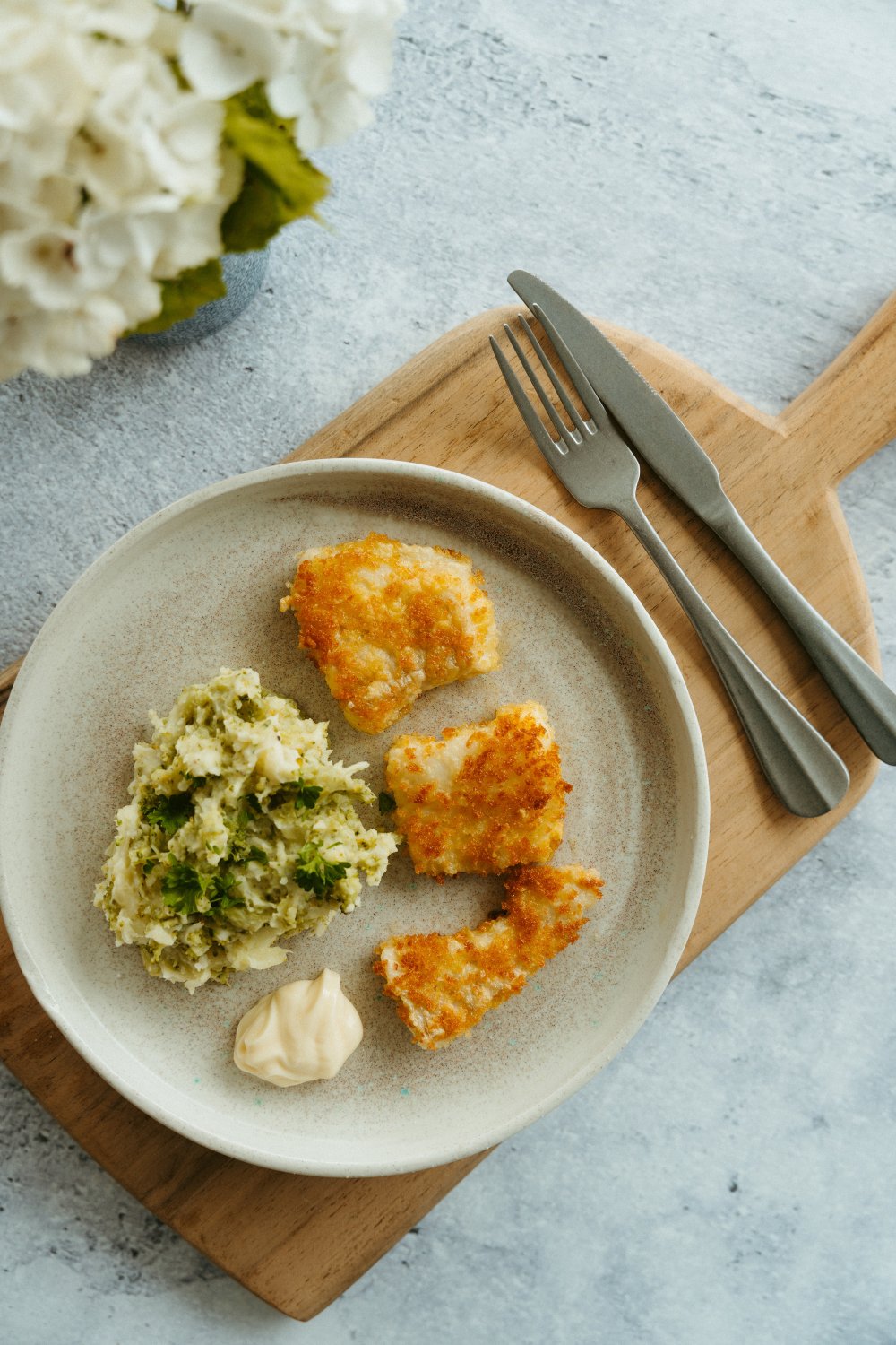 Fishsticks met broccolipuree