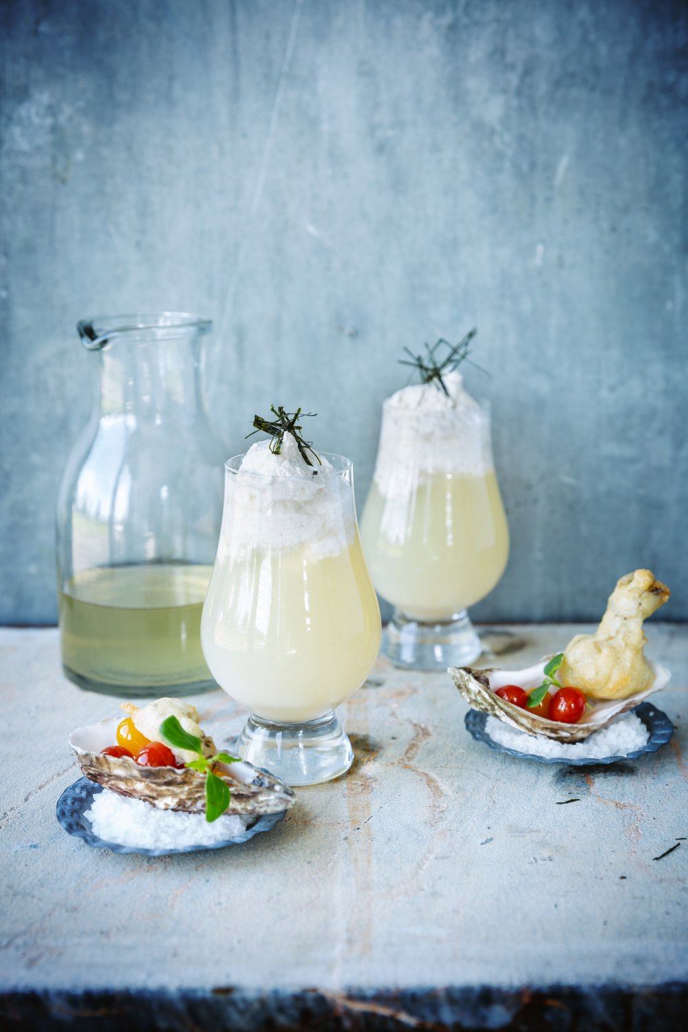 Atlantic Sea Water & Gefrituurde oesters met gekonfijte tomaatjes