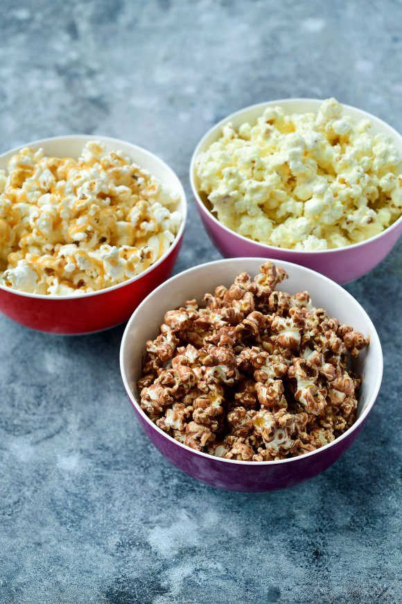 Popcorn met witte chocolade en kokos