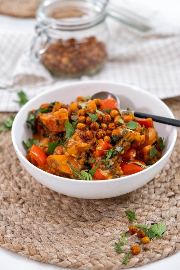 Dahl met zoete aardappel en paprika