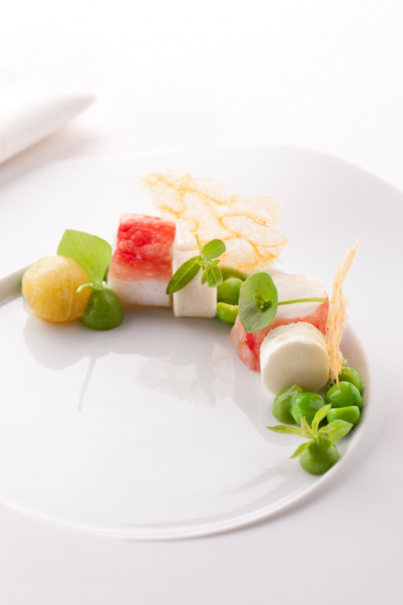 Koningskrab met wasabi en erwt-verbena emulsie