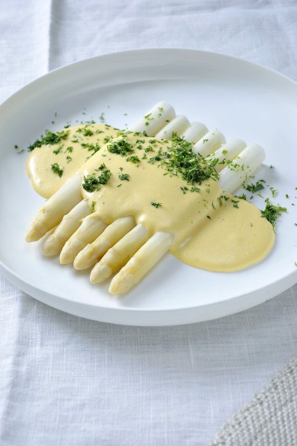 Asperges met mousselinesaus