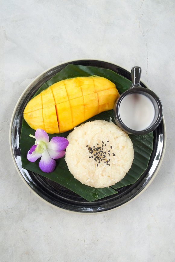 Mango sticky rice