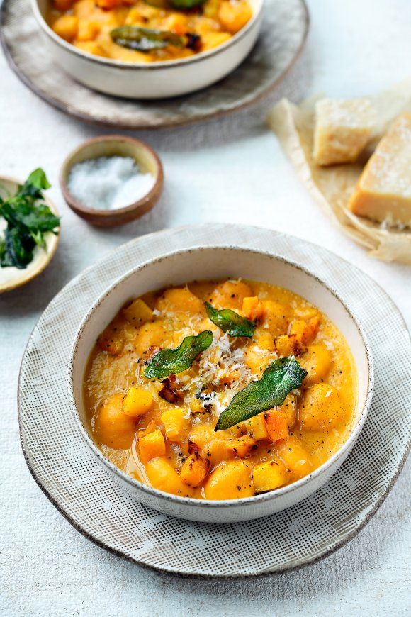 Gnocchi met geroosterde pompoen, beurre noissette en salie