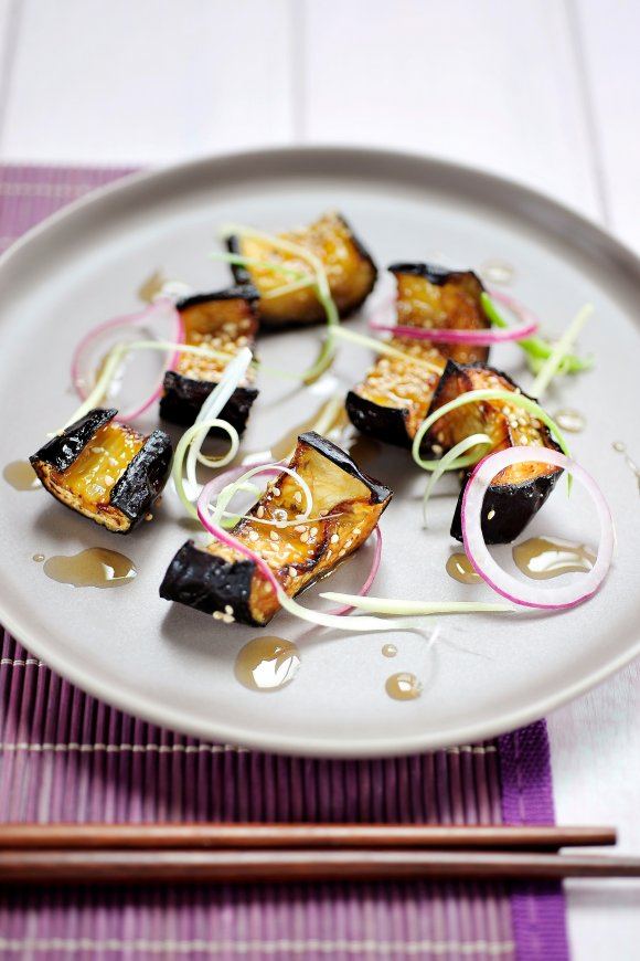 Gelakte aubergine met miso & sesam