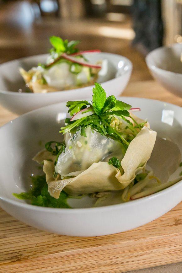 Thaise lenterolletjes met basilicumsaus