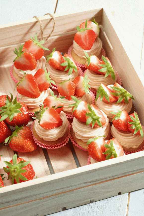 Cupcakes met aardbeien