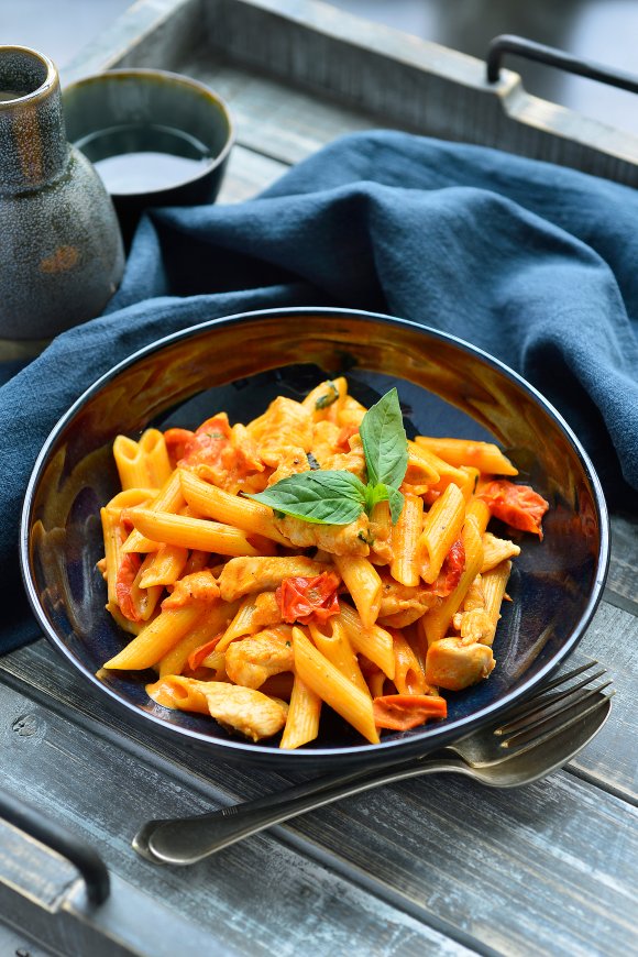 Penne met kip en zongedroogde tomaten