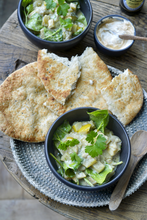 Groene viscurry met naanbrood